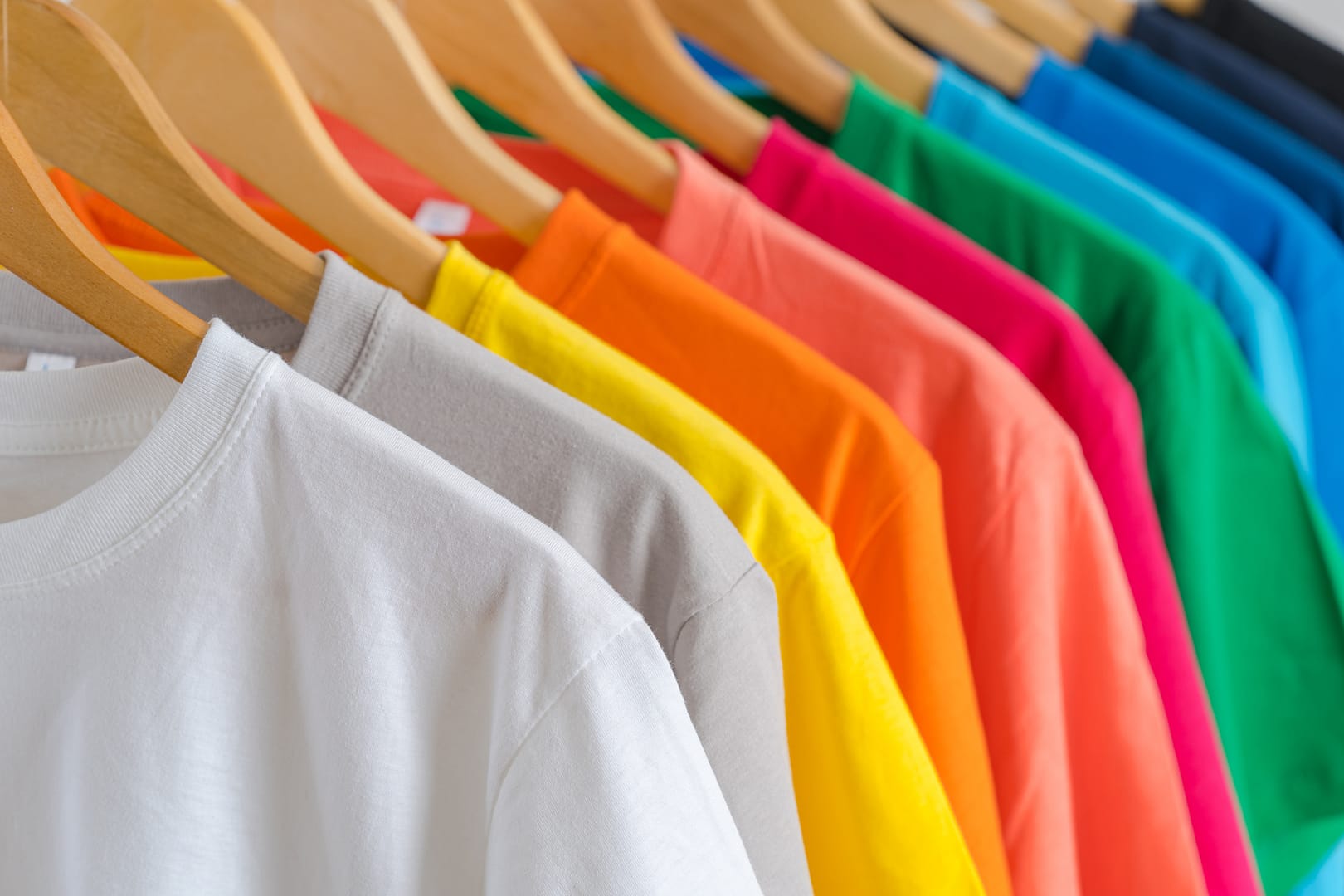 Lesson 2: Describing clothes