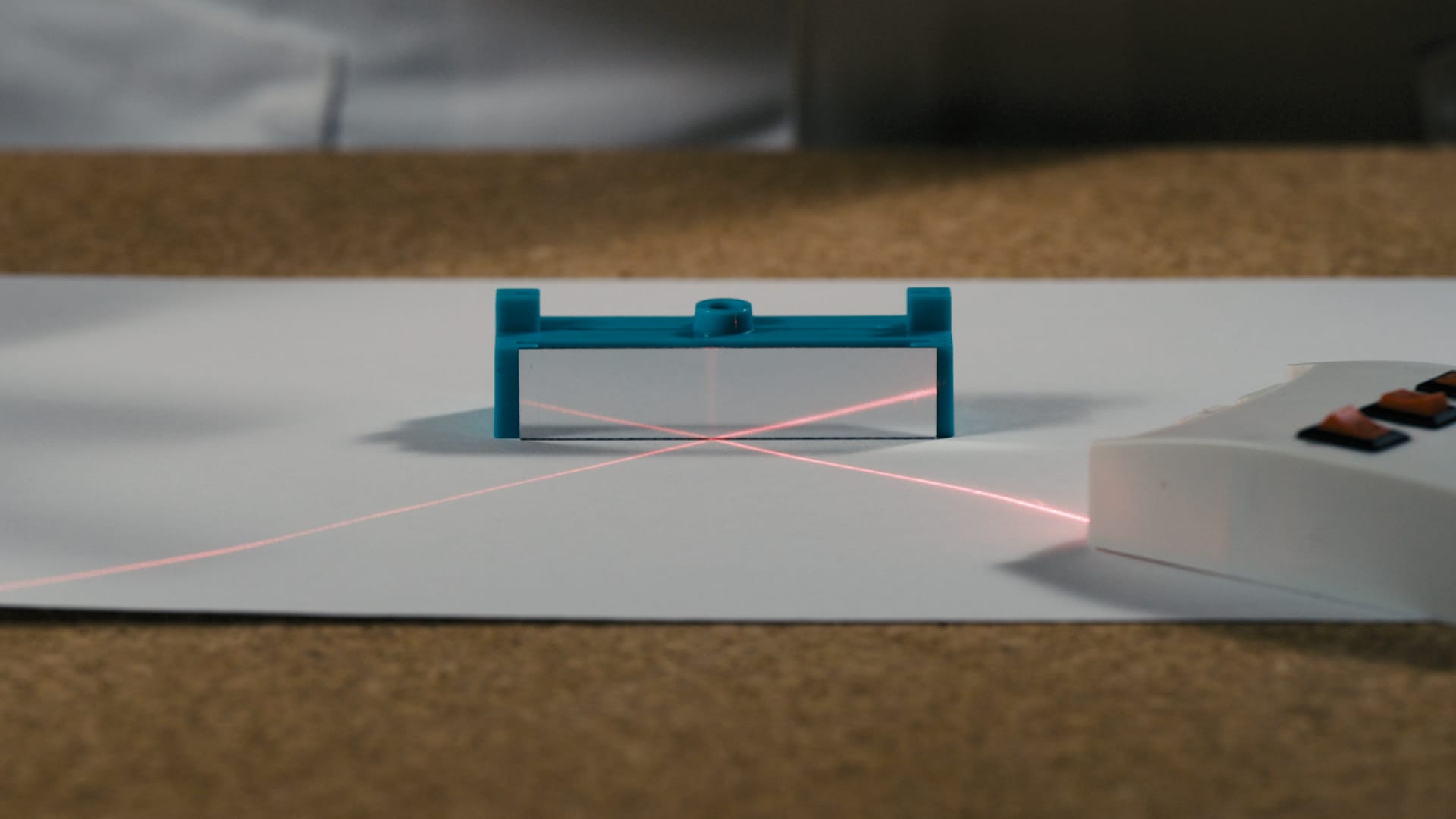 Lesson 4: Reflecting light