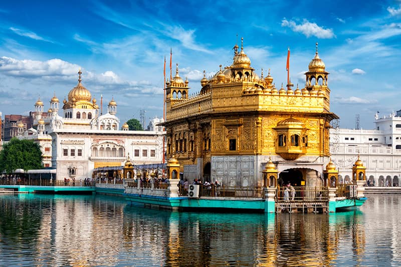 Lesson 3: What makes the Harmandir Sahib significant to many Sikhs?