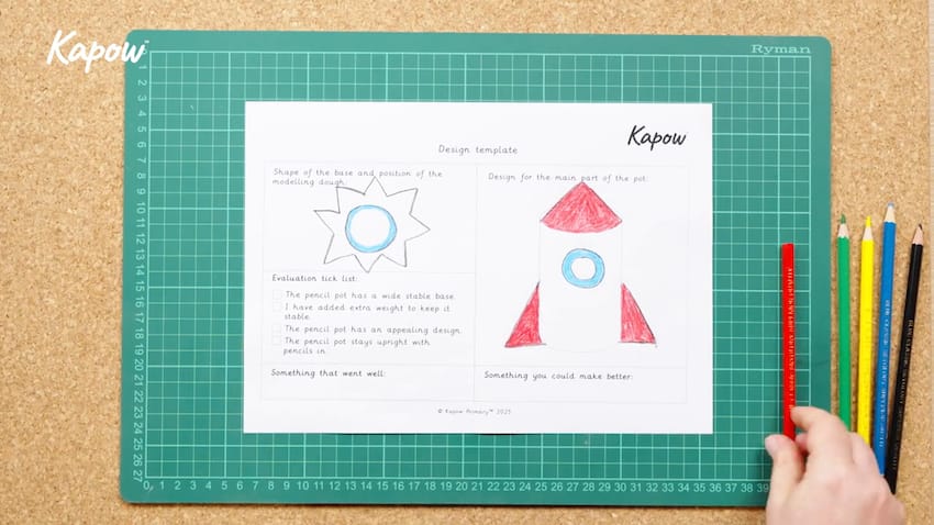 Teacher video: Designing a stable pencil pot