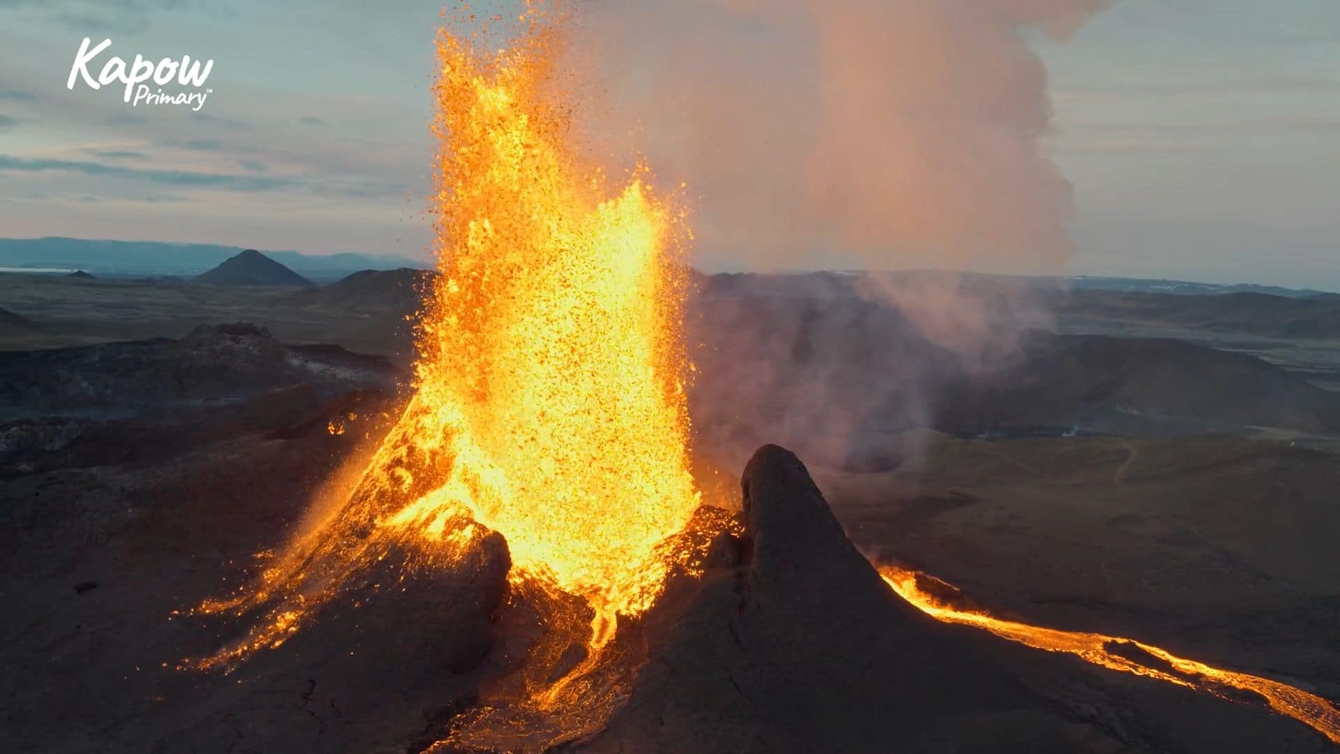 Teacher video: How are volcanoes formed? - Kapow Primary