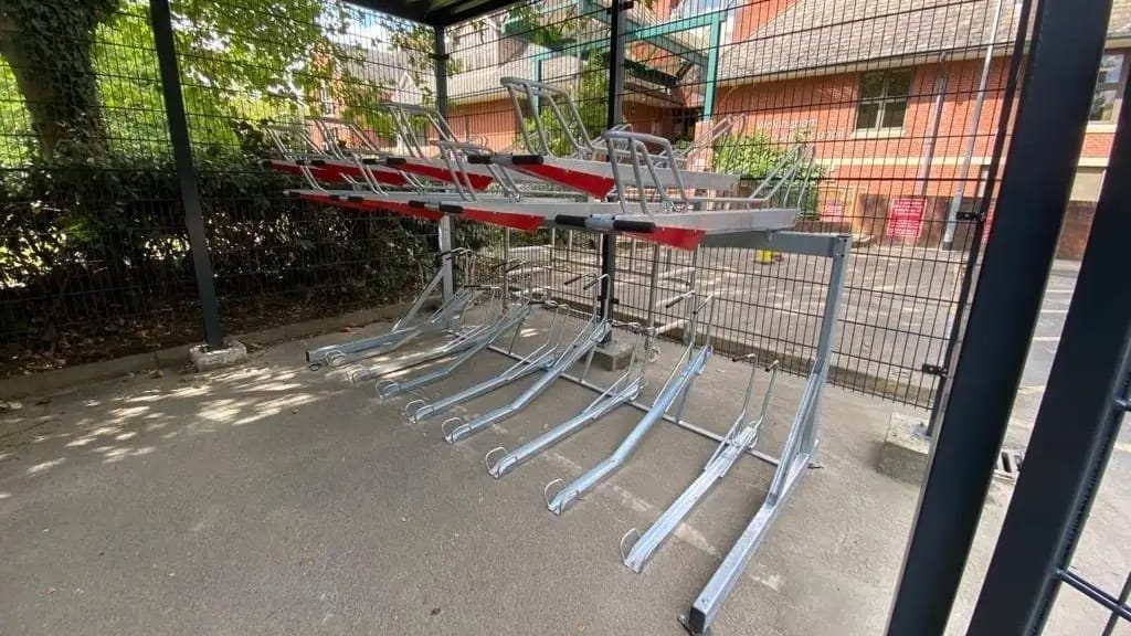 wokingham borough council mesh cycle shelter