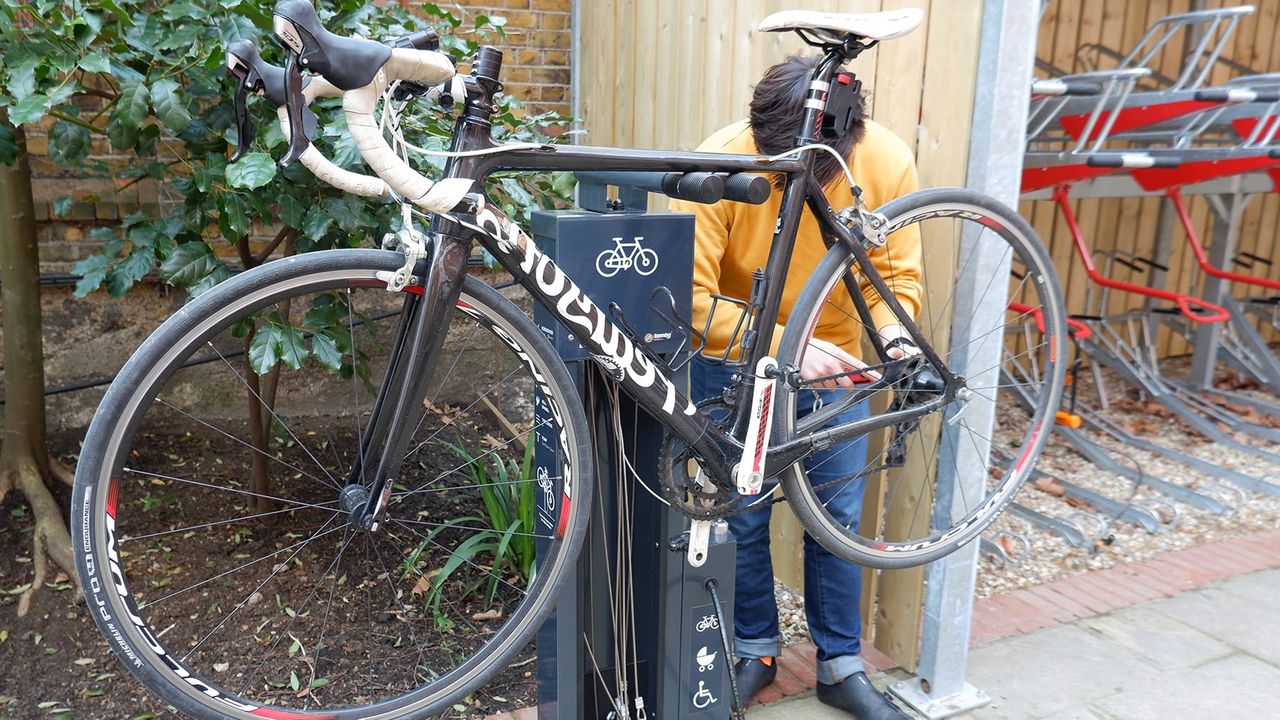 london west end office bike store