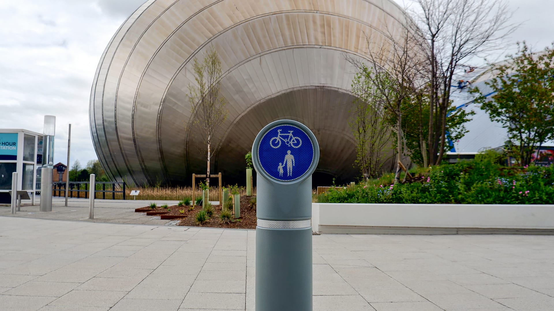 active travel hub at glasgow science centre