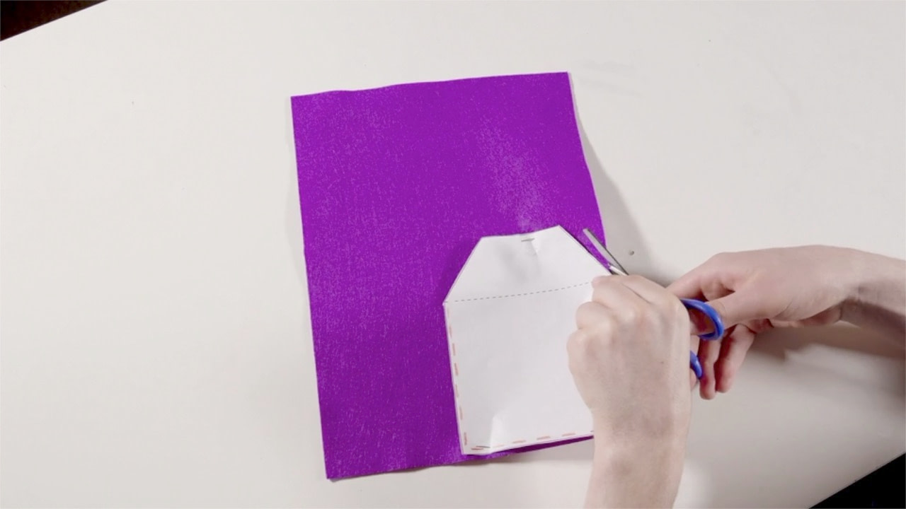 KS1, Y2, DT, Lesson 1 Using a template to cut out fabric Kapow Primary