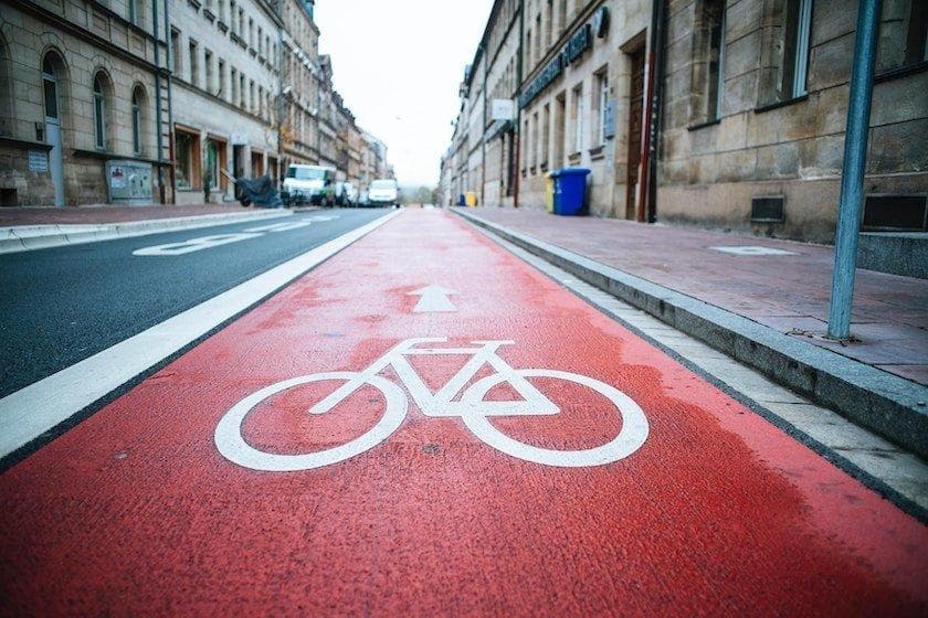 Study Finds Cycling, E-bikes, Walking Help Cut CO2 Emissions