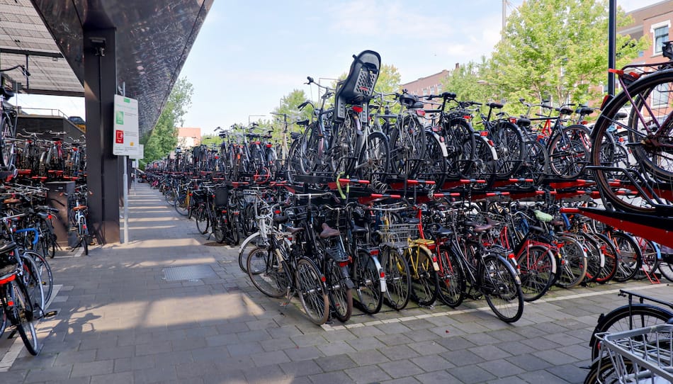 two-tier bicycle park netherlands