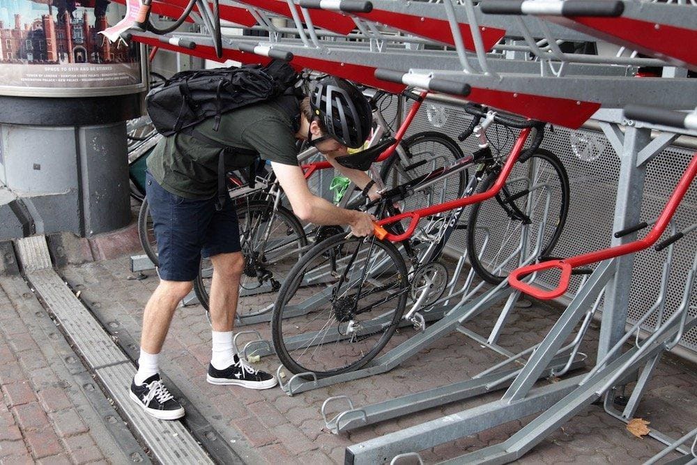 how to securely lock your bike